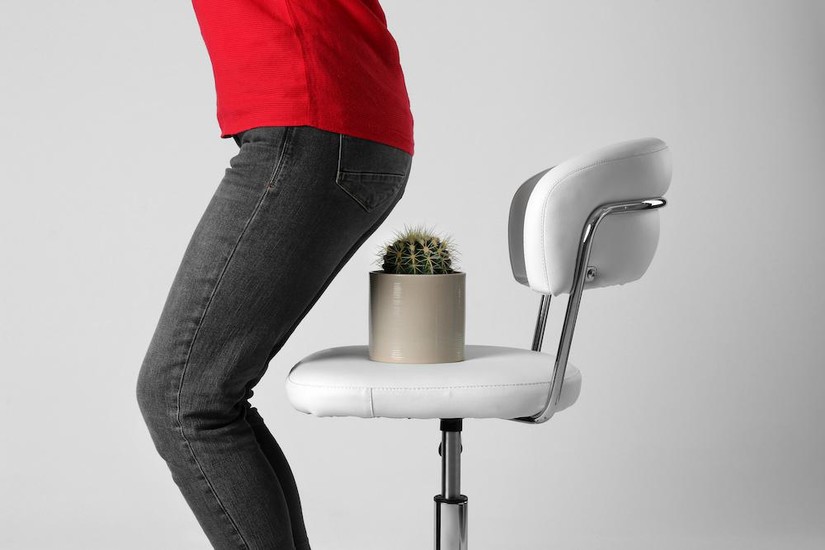 장시간 앉아 있는 생활이 신체에 주는 일반적인 영향